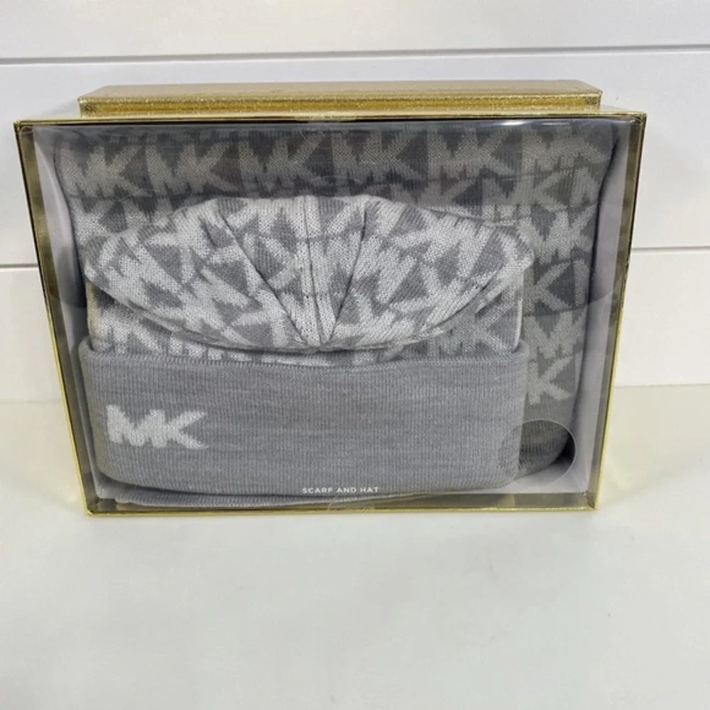 Michael Kors Scarf and‎ Hat Set Womens One Size Pearl Heather Grey Gift Box New
